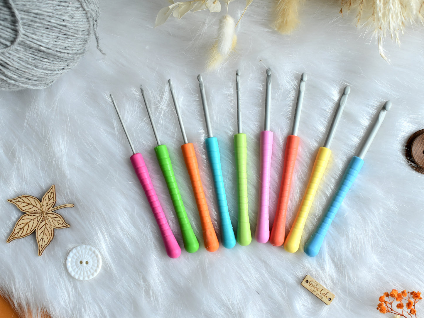 Pony crochet hook set: sizes 2mm - 6mm