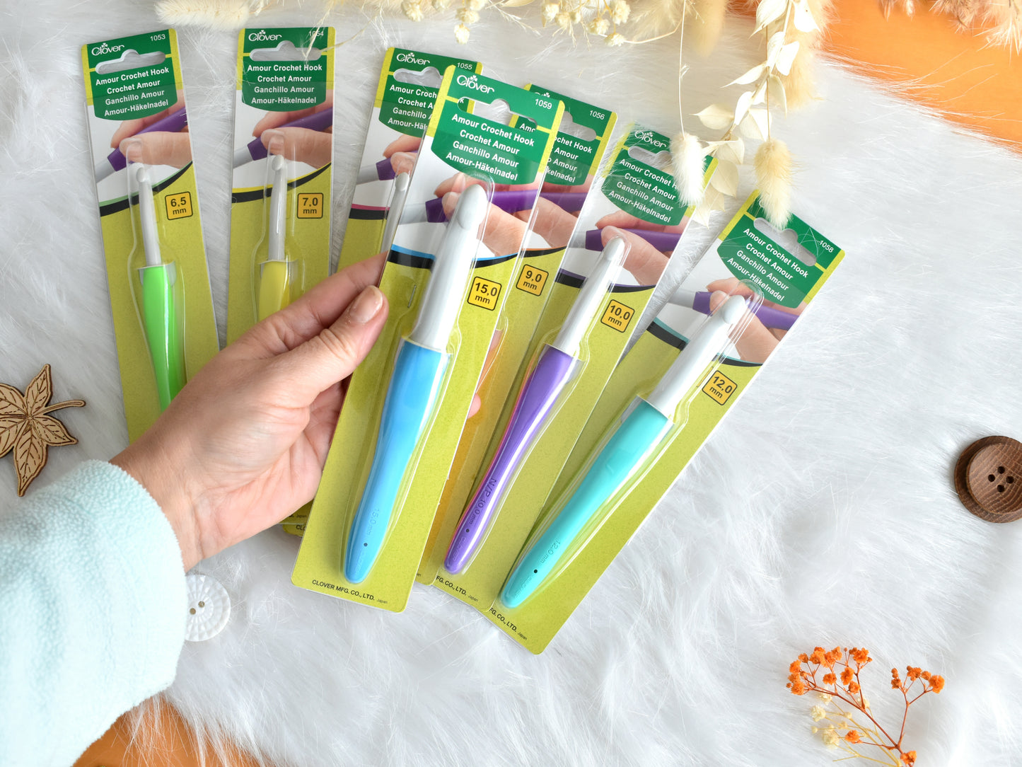 Clover Amour Crochet hooks