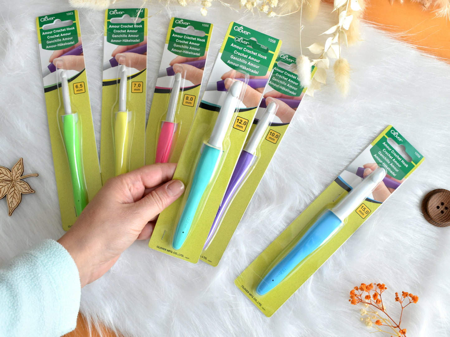 Clover Amour Crochet hooks