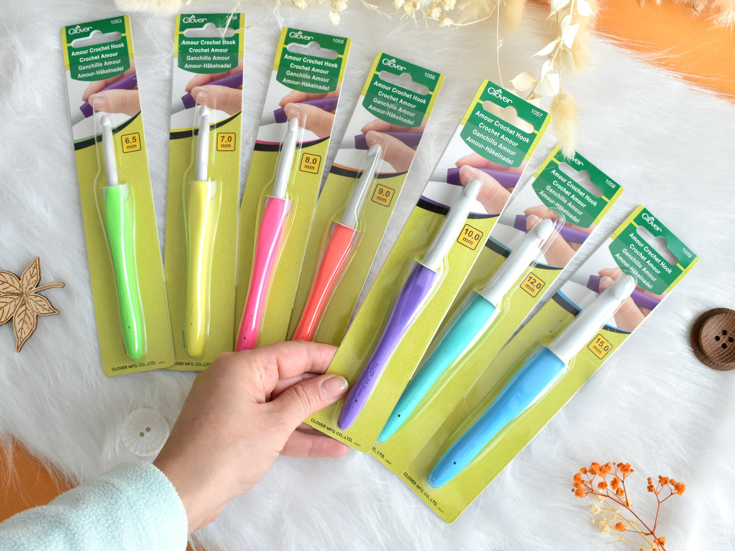 Clover Amour Crochet hooks