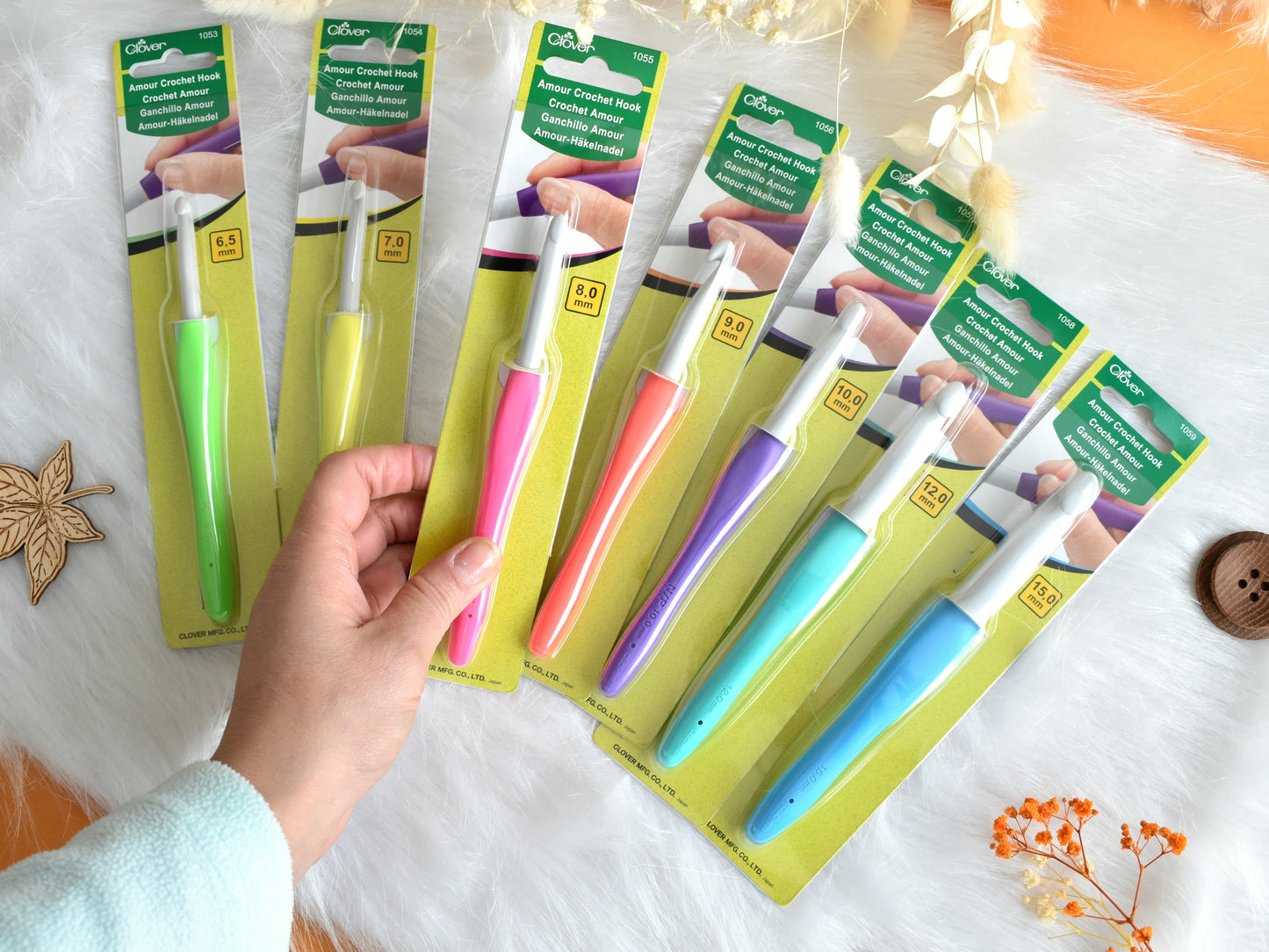 Clover Amour Crochet hooks