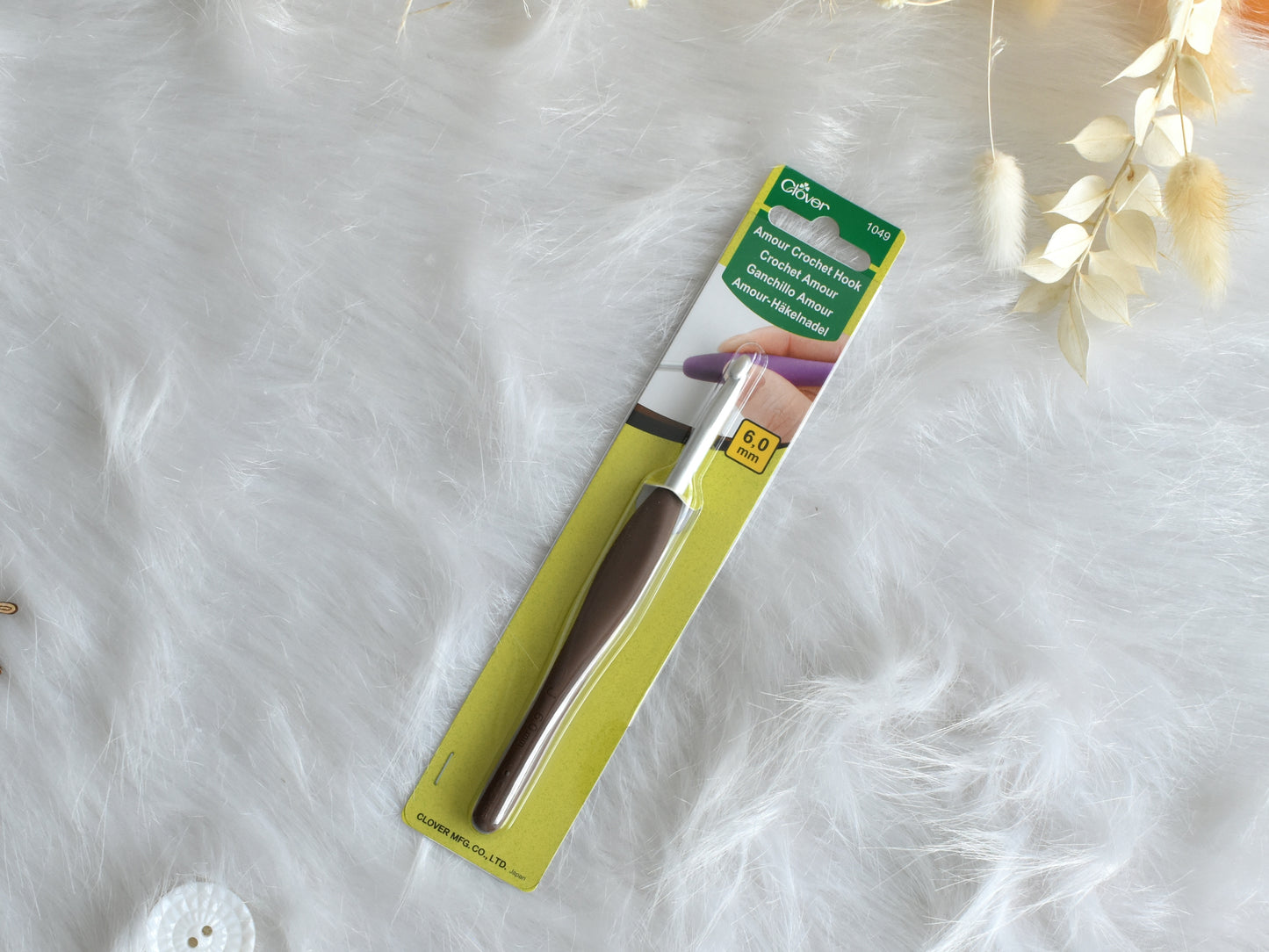 Clover Amour Crochet hooks