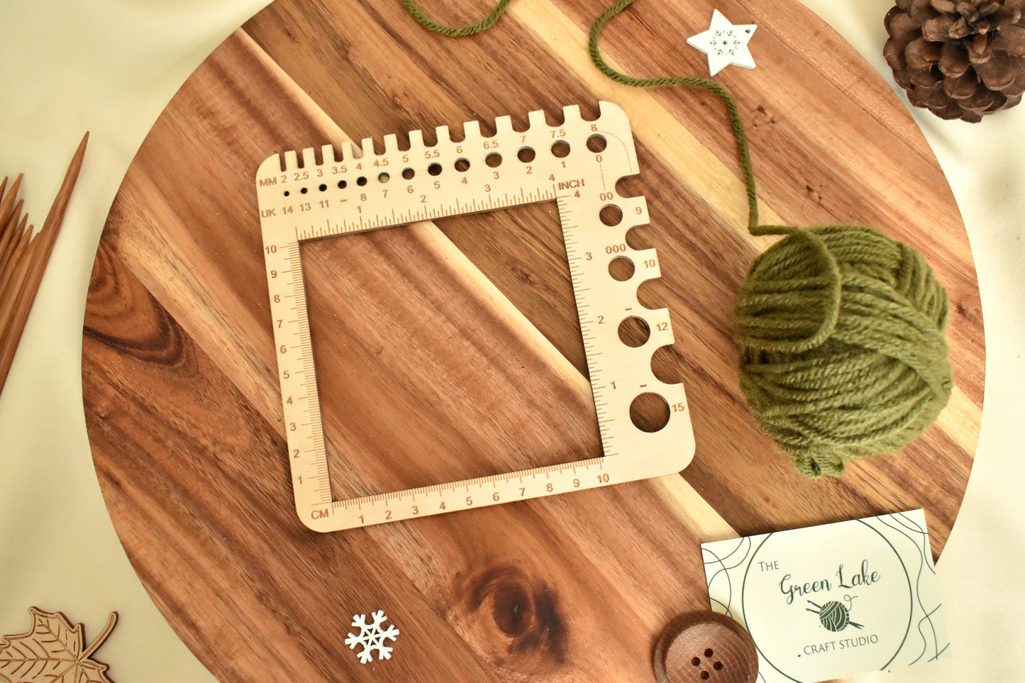 Universal Knitting & Crochet Tension Square with Needle Gauge — cm, inches & mm