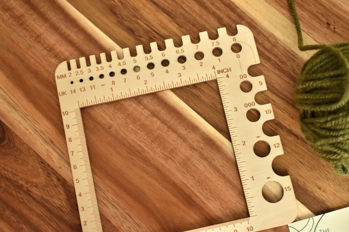 Universal Knitting & Crochet Tension Square with Needle Gauge — cm, inches & mm