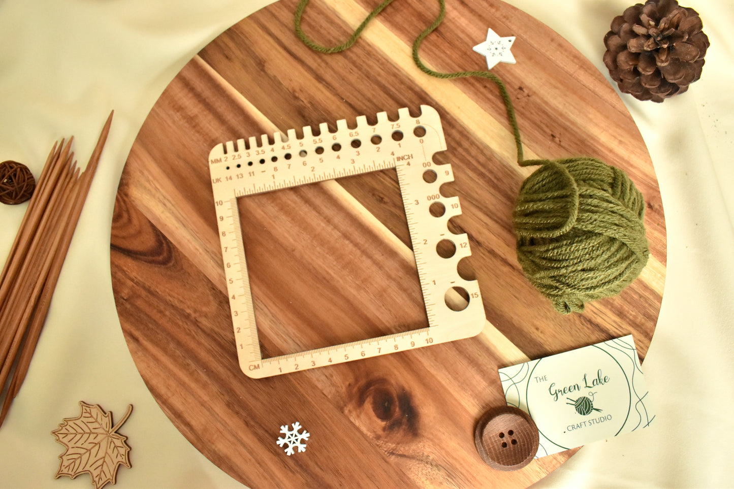 Universal Knitting & Crochet Tension Square with Needle Gauge — cm, inches & mm