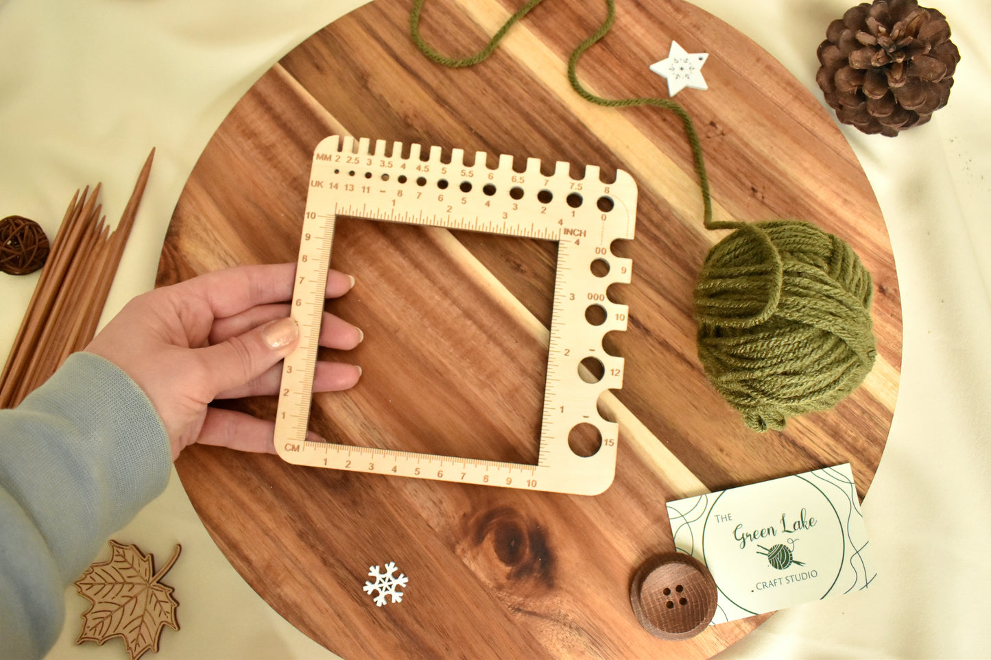 Universal Knitting & Crochet Tension Square with Needle Gauge — cm, inches & mm