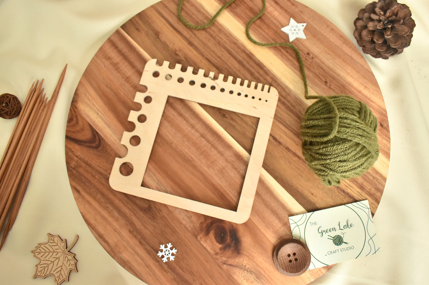 Universal Knitting & Crochet Tension Square with Needle Gauge — cm, inches & mm