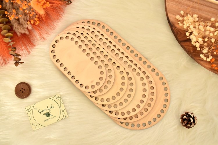 Middle oval wooden base with 8mm hole size for crochet, macrame, coiled baskets Suitable for Tshirt yarn or 5-7mm cord