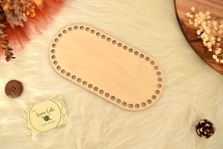 Middle oval wooden base with 8mm hole size for crochet, macrame, coiled baskets Suitable for Tshirt yarn or 5-7mm cord
