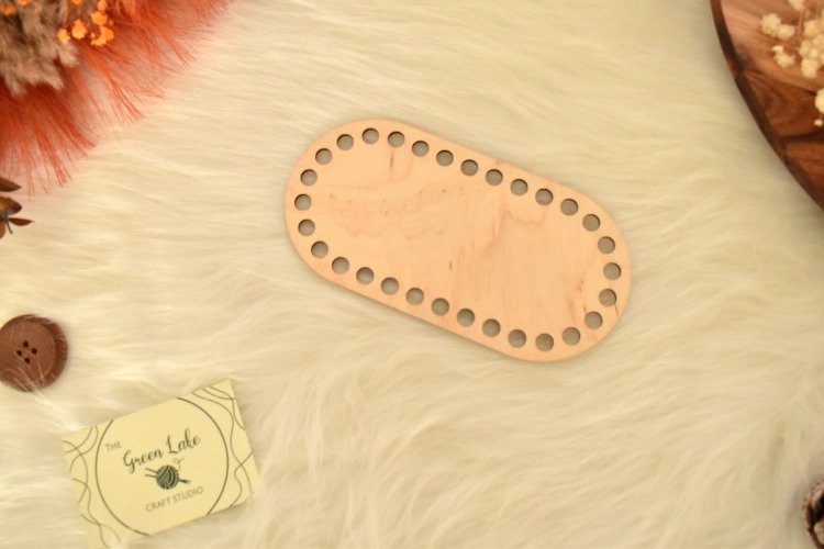 Middle oval wooden base with 8mm hole size for crochet, macrame, coiled baskets Suitable for Tshirt yarn or 5-7mm cord