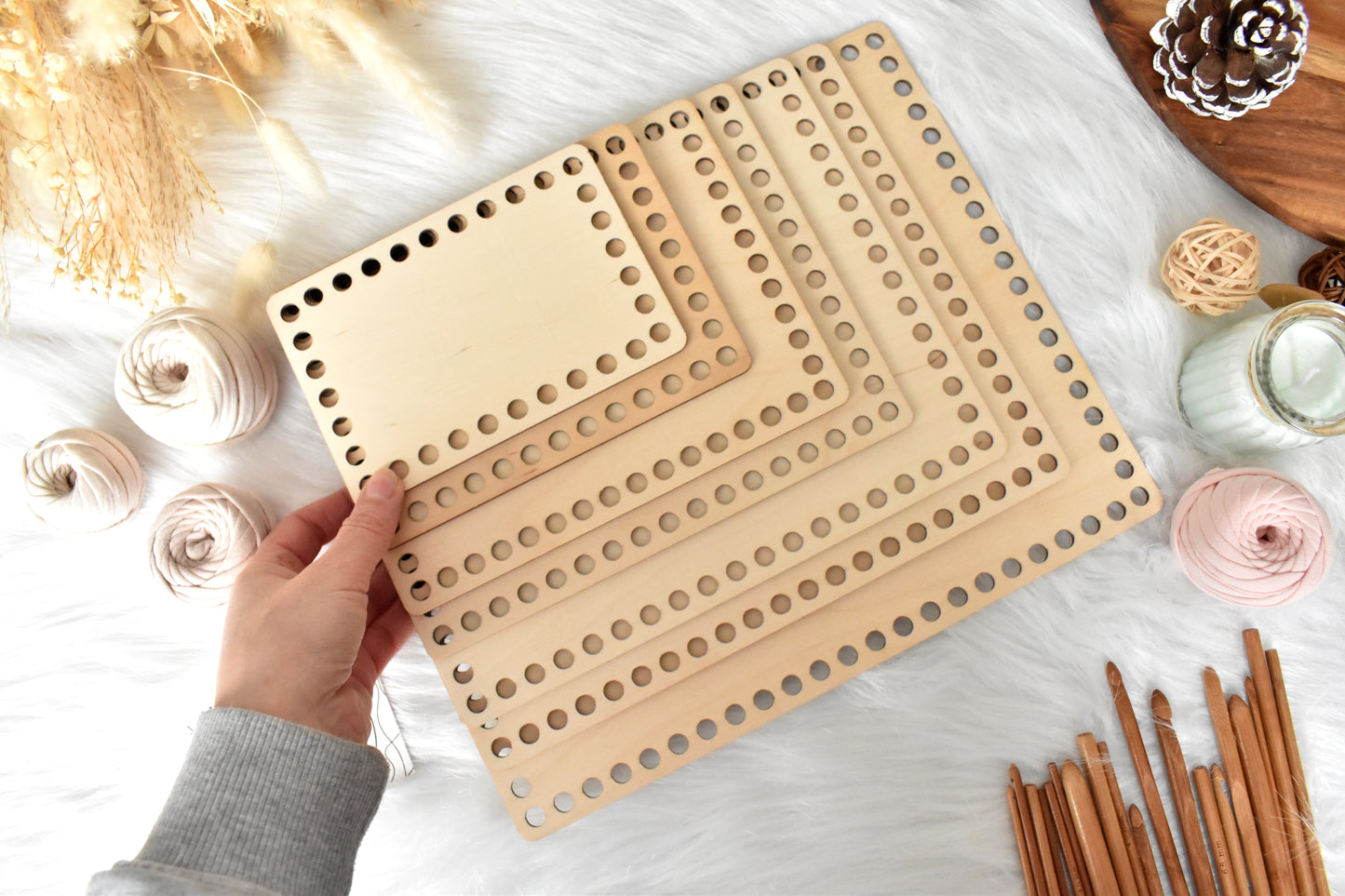 Wide rectangle wooden base with 8mm hole size Suitable for Tshirt yarn or 5-7mm cord