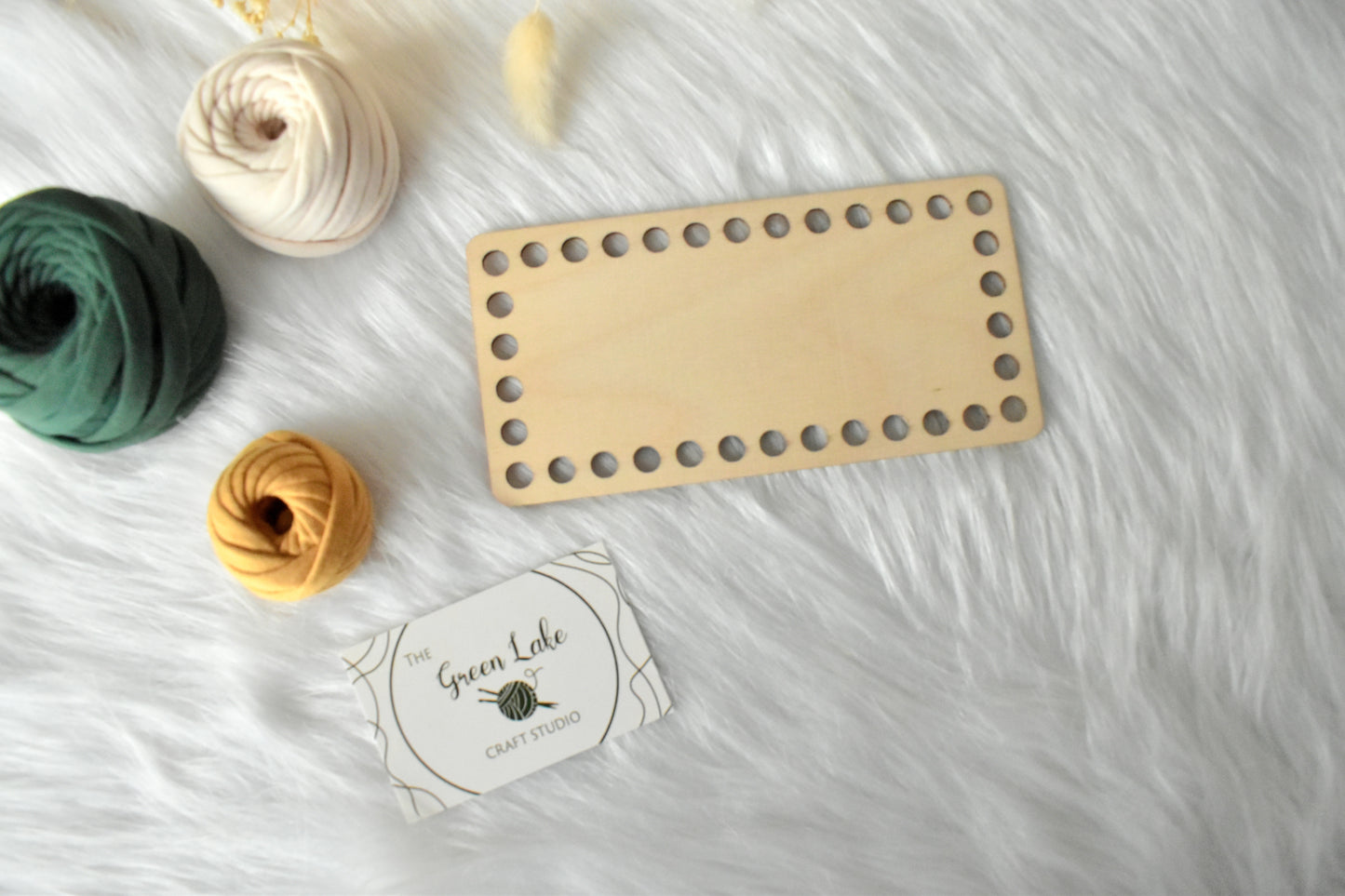 Middle rectangular wooden base with 8mm hole size for making baskets suitable for Tshirt yarn or 5mm cord