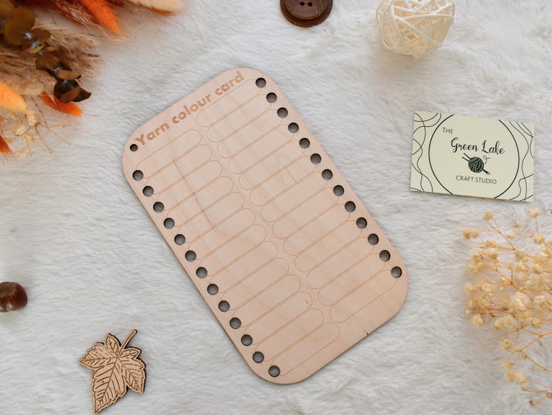 Wooden Yarn Colour Card: 26-Hole Project Planner Reusable wooden yarn colour card