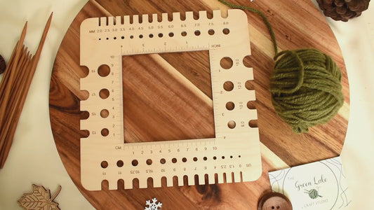 Large Universal Knitting & Crochet Tension Square with Needle Gauge — cm, inches & mm with UK knitting needle sizes