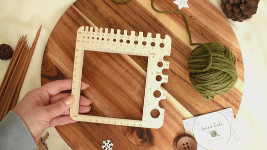 Universal Knitting & Crochet Tension Square with Needle Gauge — cm, inches & mm