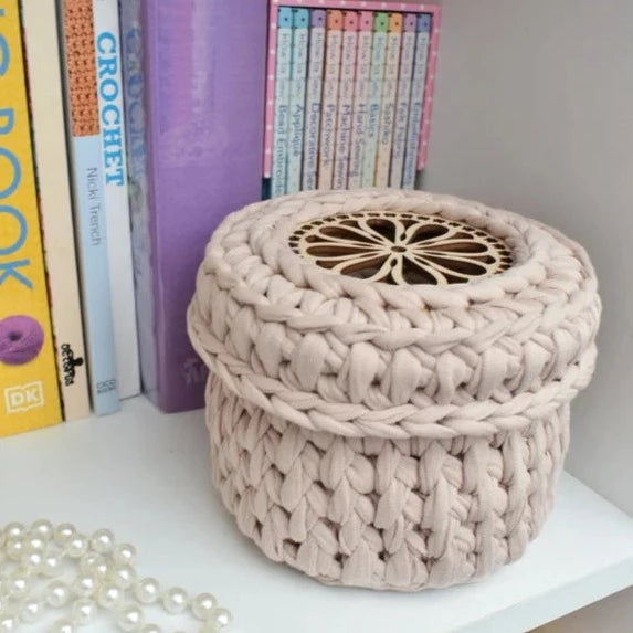 Small Daisy basket