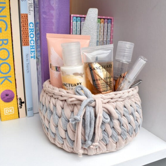 Small two tone crochet basket