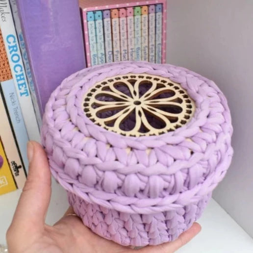 Small Daisy basket